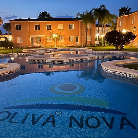 Apartment Sevilla III Golf ,Big Pool And Seaside Oliva Buitenkant foto