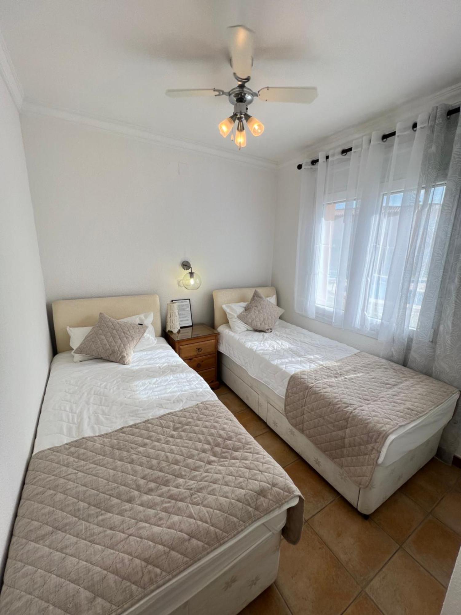 Apartment Sevilla III Golf ,Big Pool And Seaside Oliva Buitenkant foto